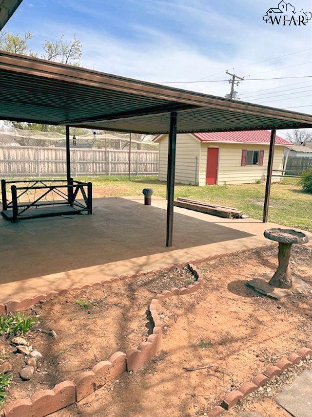 Photo - 705 W Manes Ave