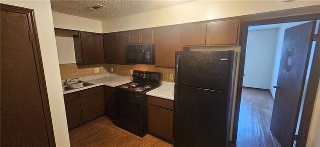 Photo - 635 Whitham Ave Unit 7