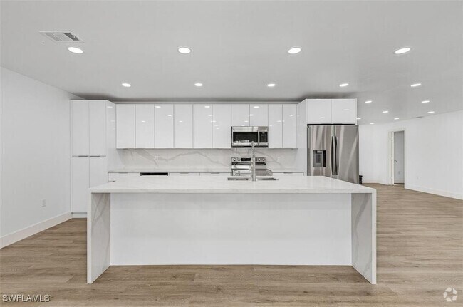 Building Photo - 6043 Birnam Wood Ln Rental
