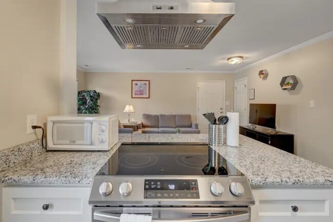 Photo - 2225 Summit St Unidad ID1391826P