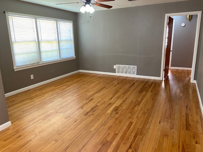 Photo - Spectacular Home With Classic Flair Located in the Heart of the Hub City!