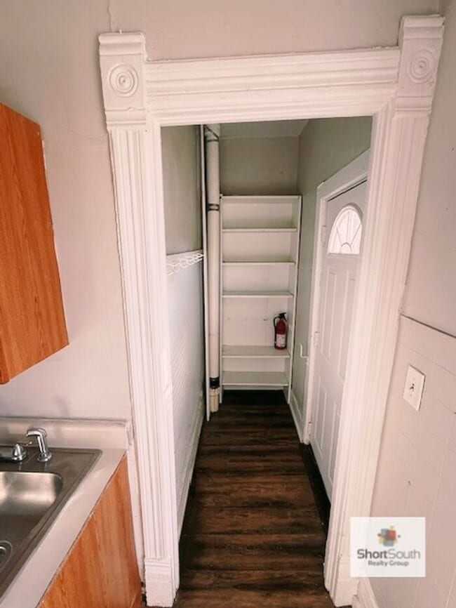 Photo - Updated 1 Bed 1 Bath main floor unit