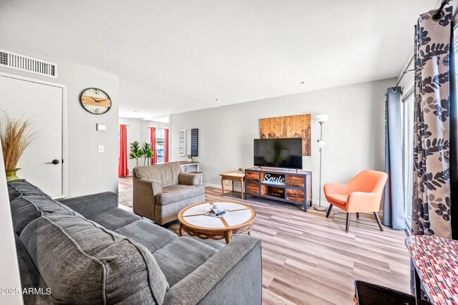 Building Photo - 4630 N 68th St Rental