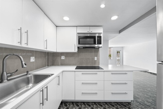 Photo - 1913 S Ocean Dr Unit 208A
