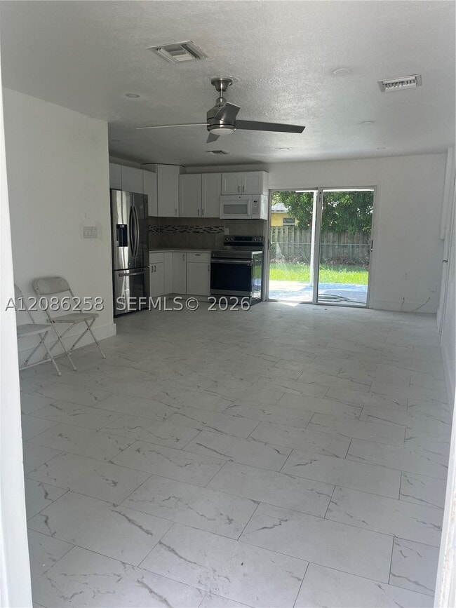Photo - 5700 SW 37th St