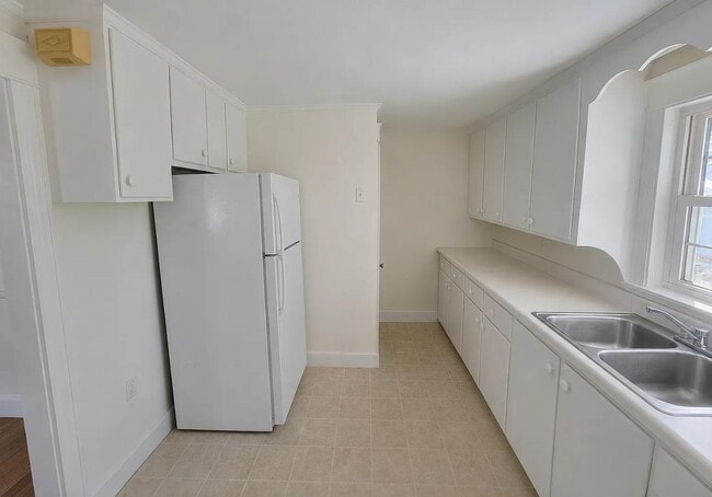 Photo - 73 Clemons St