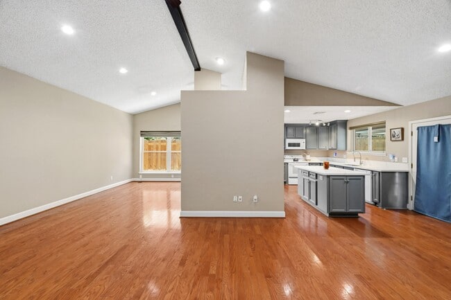 Building Photo - 17511 Favor Bend Ct
