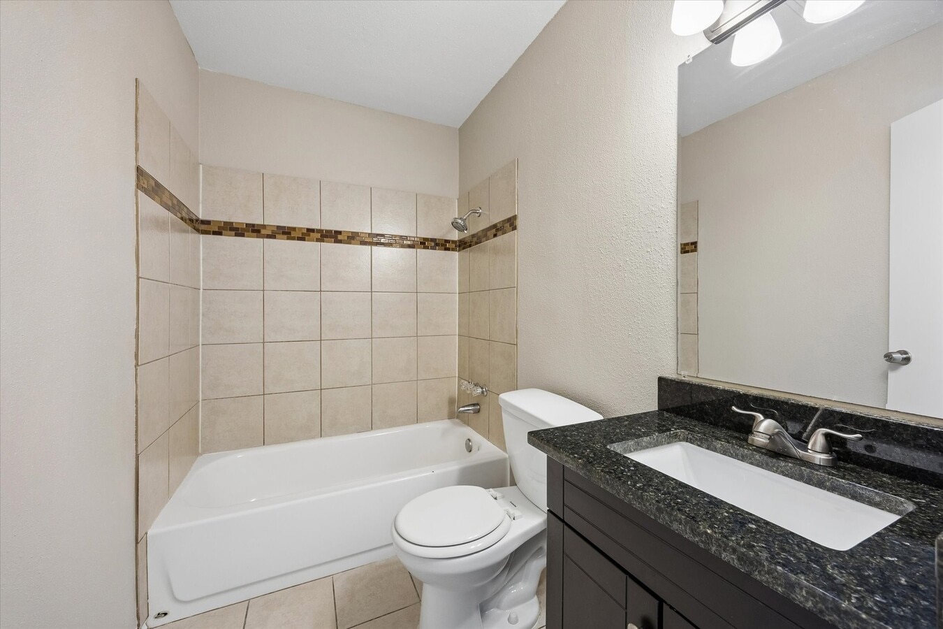 Photo - 15110 Buxley St