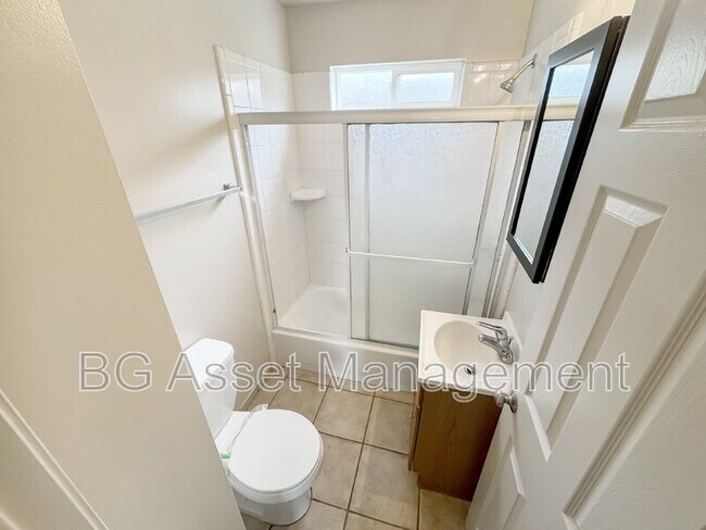Photo - 1680 24th St