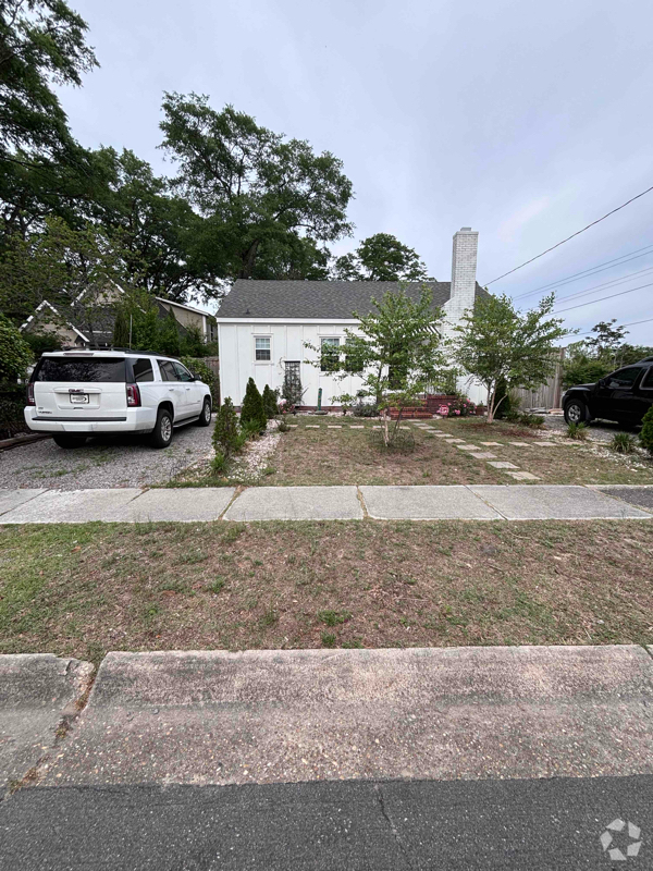 Building Photo - 2041 Jefferson St Rental