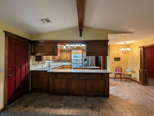 Photo - Quiet Country Living with Space, Privacy & Modern Comforts