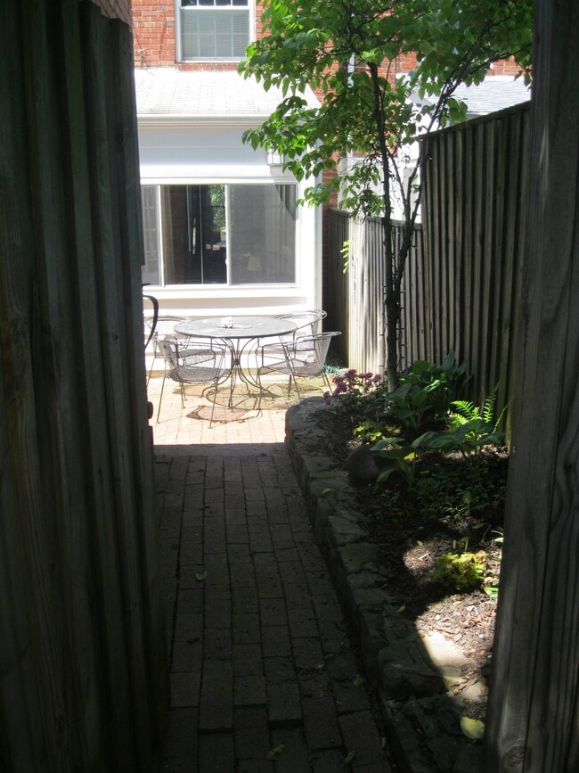 Photo - 2319 Huidekoper Pl NW Unit Basement Studio