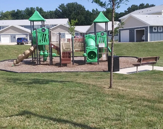 Eagle Ridge Townhomes - Eagle Ridge Townhomes