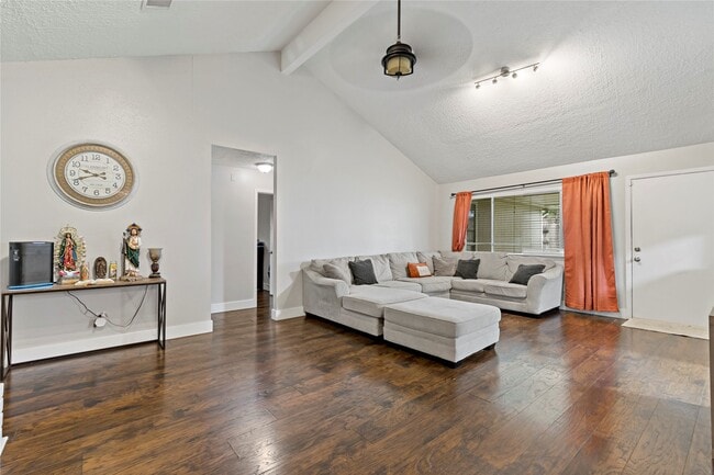 Photo - 1910 E Navaho Trail