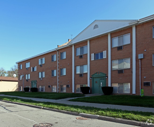 Photo - Burgess Manor Apartments
