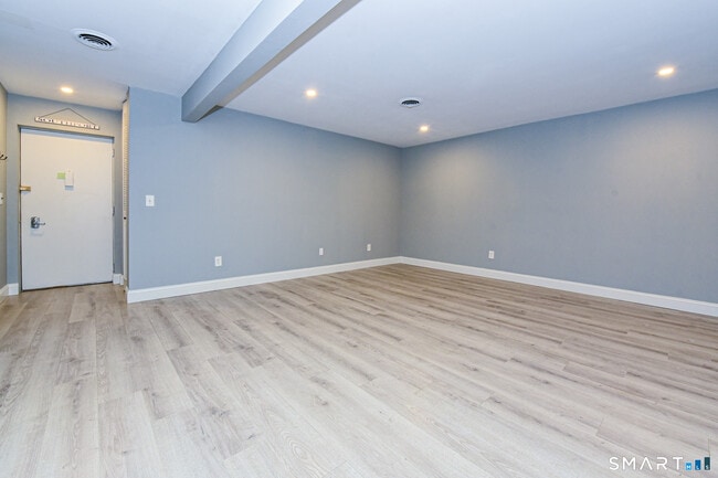 Photo - 28 Mill Hill Rd Unit 28