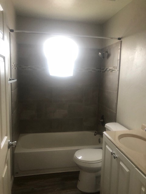 Photo - 1532 N El Rio Dr Unit A