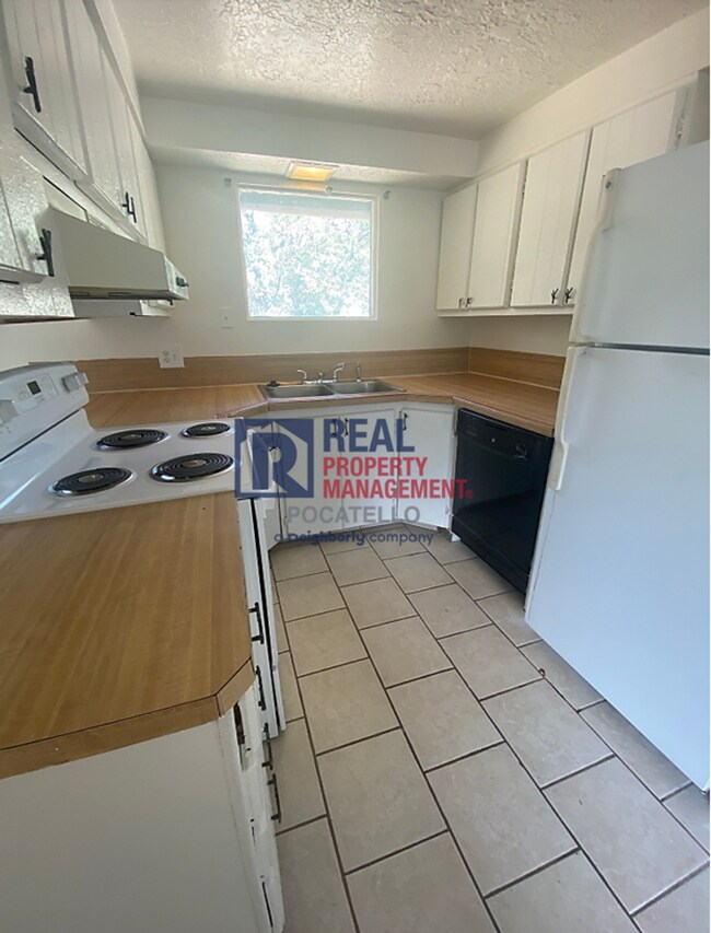 Photo - 2 Bed 2 Bath Duplex