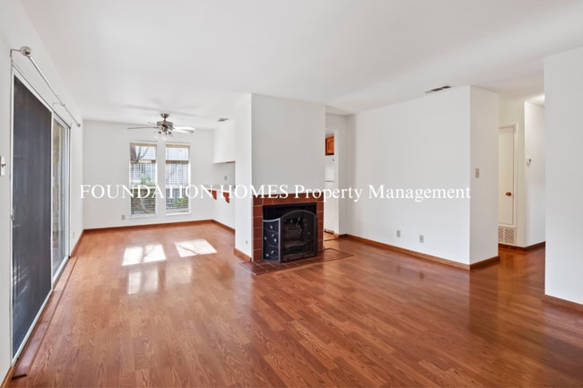 Photo - 158 Roundtree Blvd