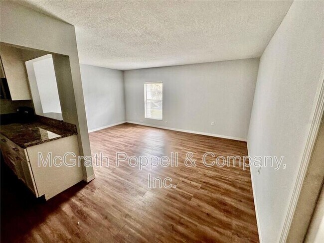 Photo - 115 Picardy Villa Cir Unit APT 202