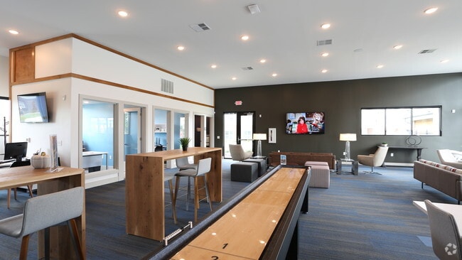 Interior Photo - HQ Flats Rental
