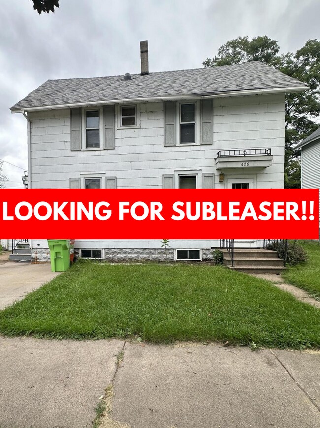 LOOKING FOR A FEMALE SUBLEASER FOR JUNE 1s... - LOOKING FOR A FEMALE SUBLEASER FOR JUNE 1s... Apartment