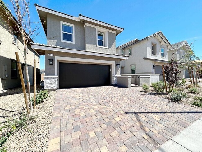 Photo - 692 Bamboo Bnd Pl