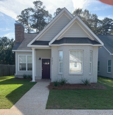 Photo - 301 Summercreek Cove