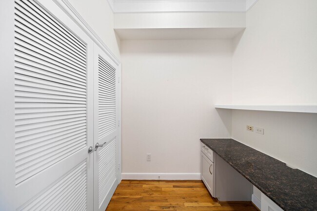 Photo - 3333 Allen Pkwy Unit 1403