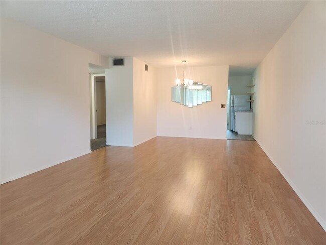 Photo - 2358 Ecuadorian Way Unit 40