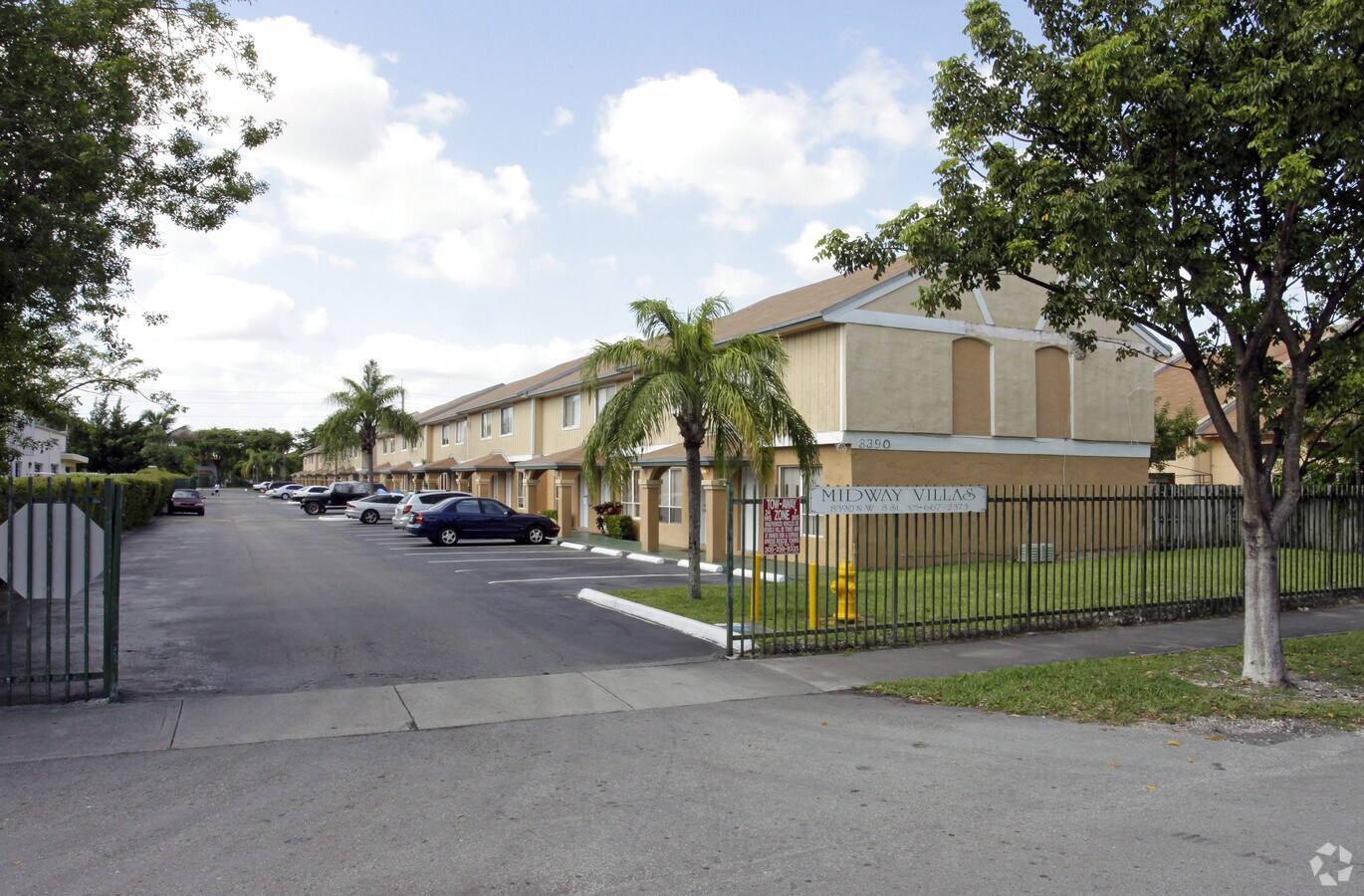 Photo - Midway Villas