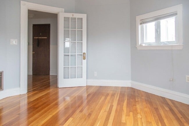 Photo - 19-21 Woodbridge St Unit 3