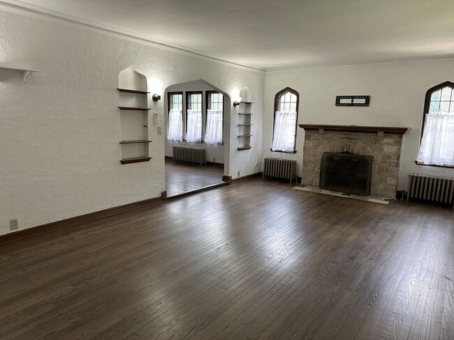 Photo - 1328-1330 Martha Washington Dr Unit 1328 Martha Washington Dr