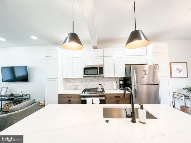 Photo - 3424 9th St NE