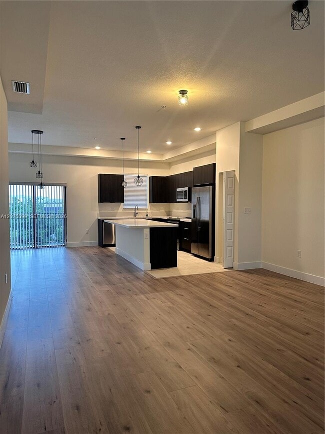 Photo - 10437 NW 82nd St Unit 35