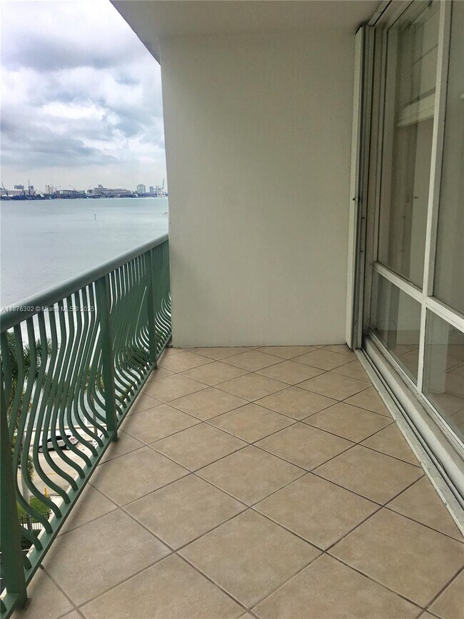 Photo - 1408 Brickell Bay Dr Unit 912