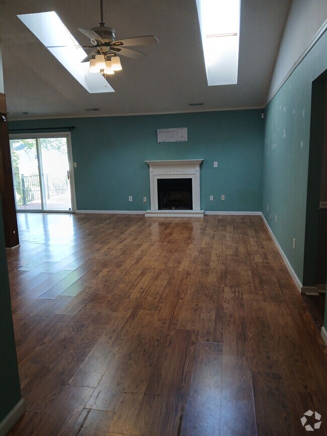 Building Photo - 2620 St Regis Ln Rental