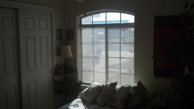 Photo - 2 Romans Pl House