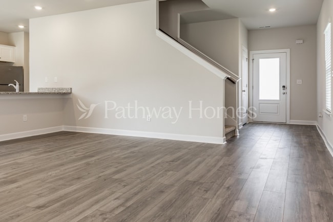 Photo - 2313 Nabali Wy