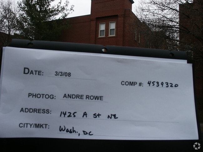 Otro - The Car Barn Condominiums