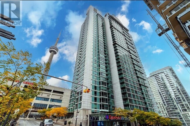 Photo - 81 Navy Wharf Ct Unit 810