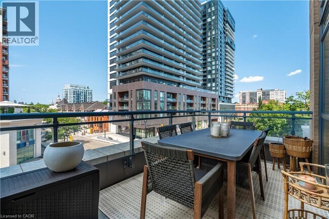 Photo - 2060 Lakeshore Rd. Unit 304