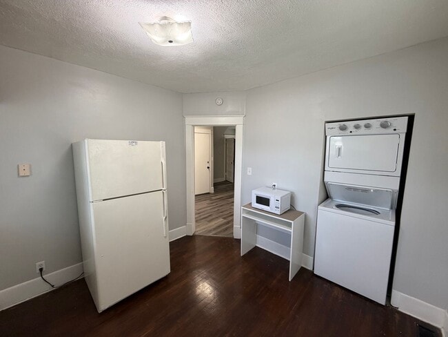 2841 N 45th St Unit 2