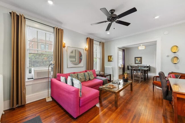 Photo - 536 Hawthorne Ln Unit ID1331019P