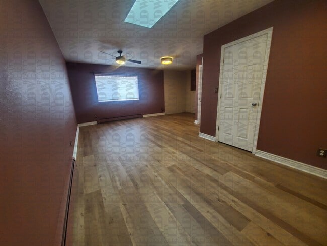 Photo - 4613 N Weber St