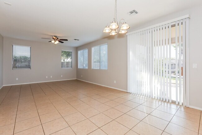 Photo - 1465 E Mia Ln