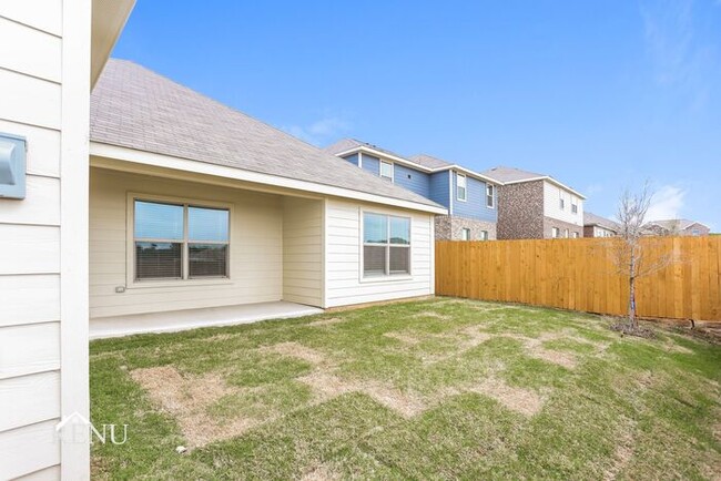 Photo - 309 Ridgeland Oak Dr