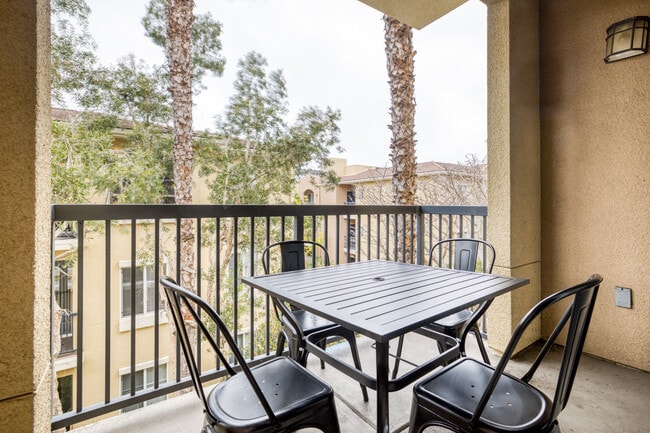 Photo - 8700 Pershing Dr Unidad FL2-ID1431