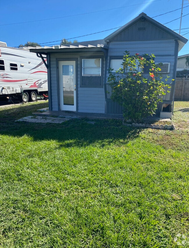 Building Photo - 30346 FL-78 Rental