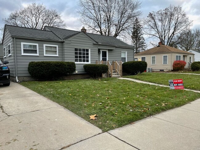 Building Photo - Newly Renovated 4-Bedroom Ranch with Basem...